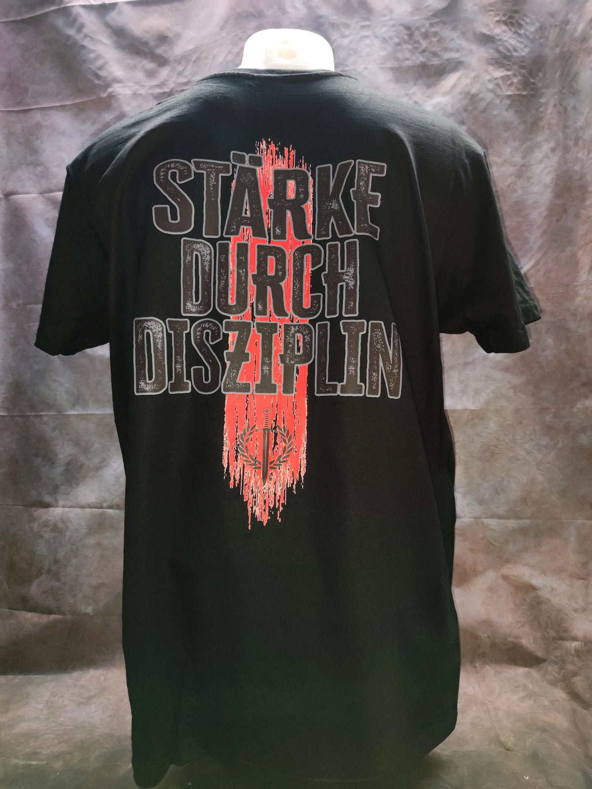 "Stärke durch Disziplin" T-shirt Kampf II B&C